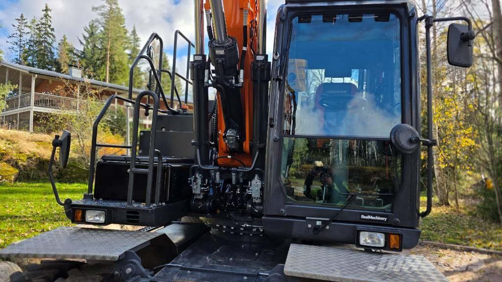 Doosan DX 170 W  휠 굴삭기