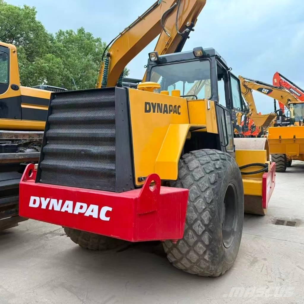 Dynapac CA 30 D 싱글 드럼 롤러