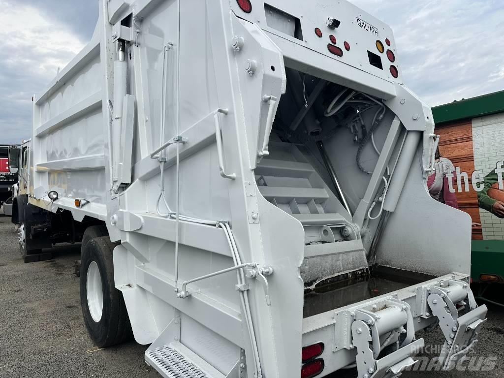 Mack MRU 폐기물 수거 트럭