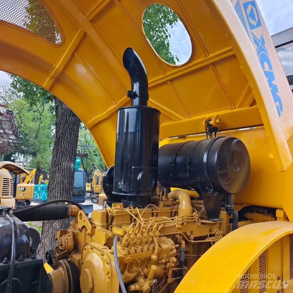 XCMG XS223J 싱글 드럼 롤러