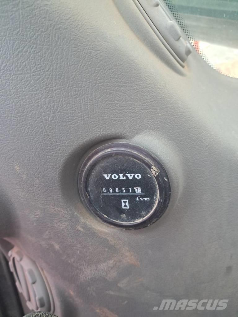 Volvo EW140E  휠 굴삭기