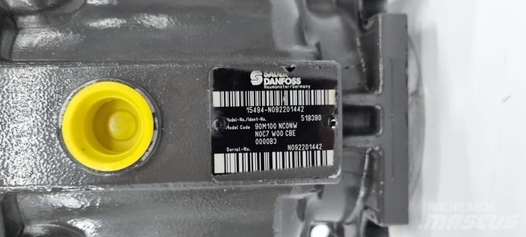 Sauer Danfoss 90M100 유압식 기계