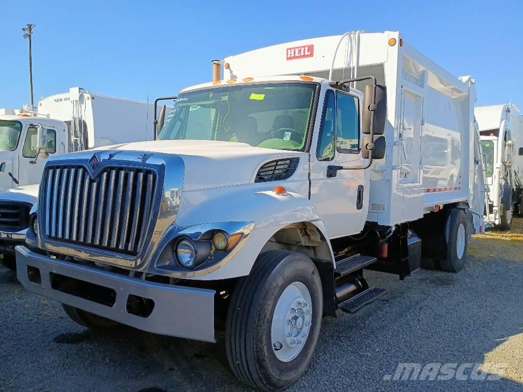 International 7400 폐기물 수거 트럭