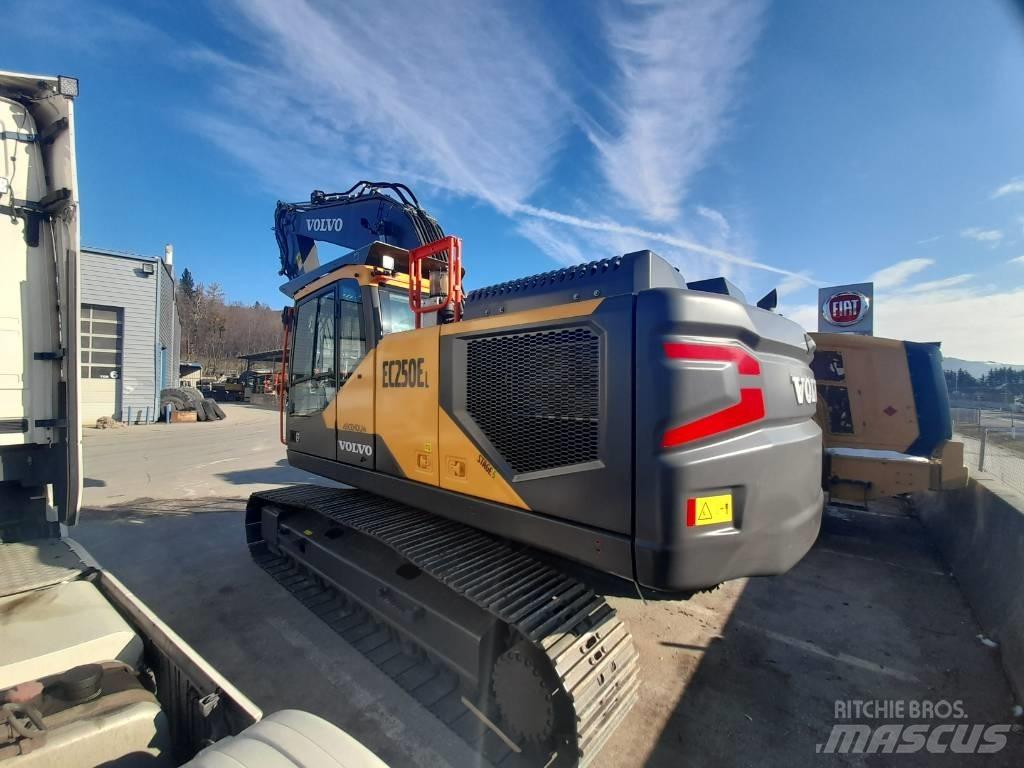 Volvo EC 250 EL 대형 굴삭기 29톤 이상