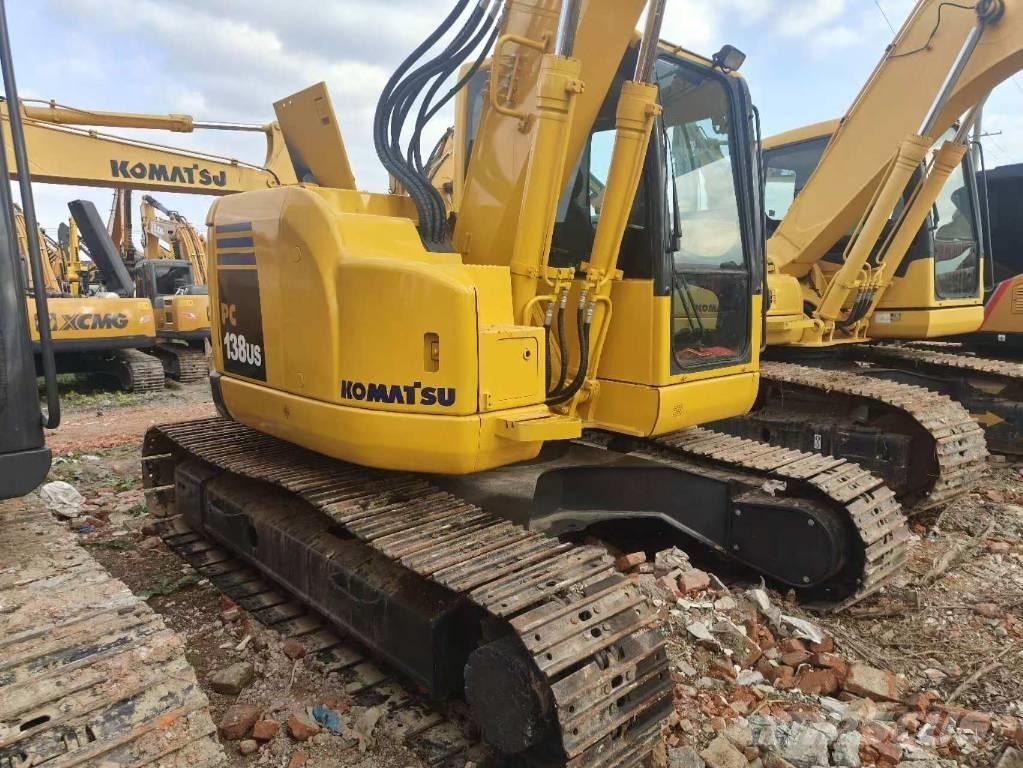 Komatsu PC 138 대형 굴삭기 29톤 이상