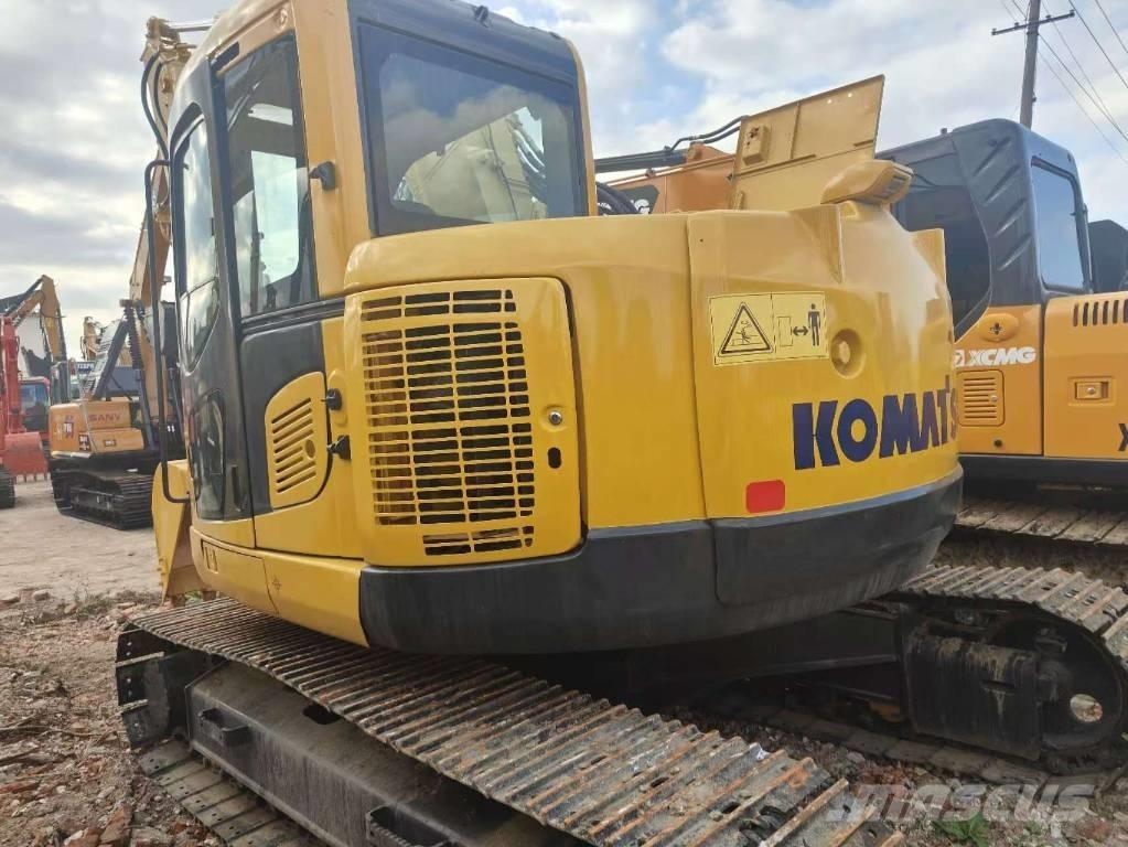 Komatsu PC 138 대형 굴삭기 29톤 이상