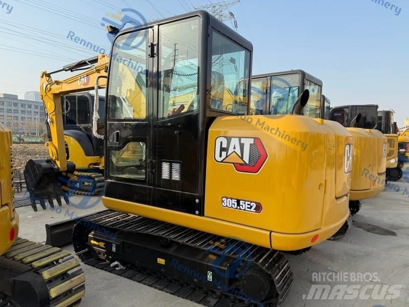 CAT 305.5 E2 소형 굴삭기 7톤 미만