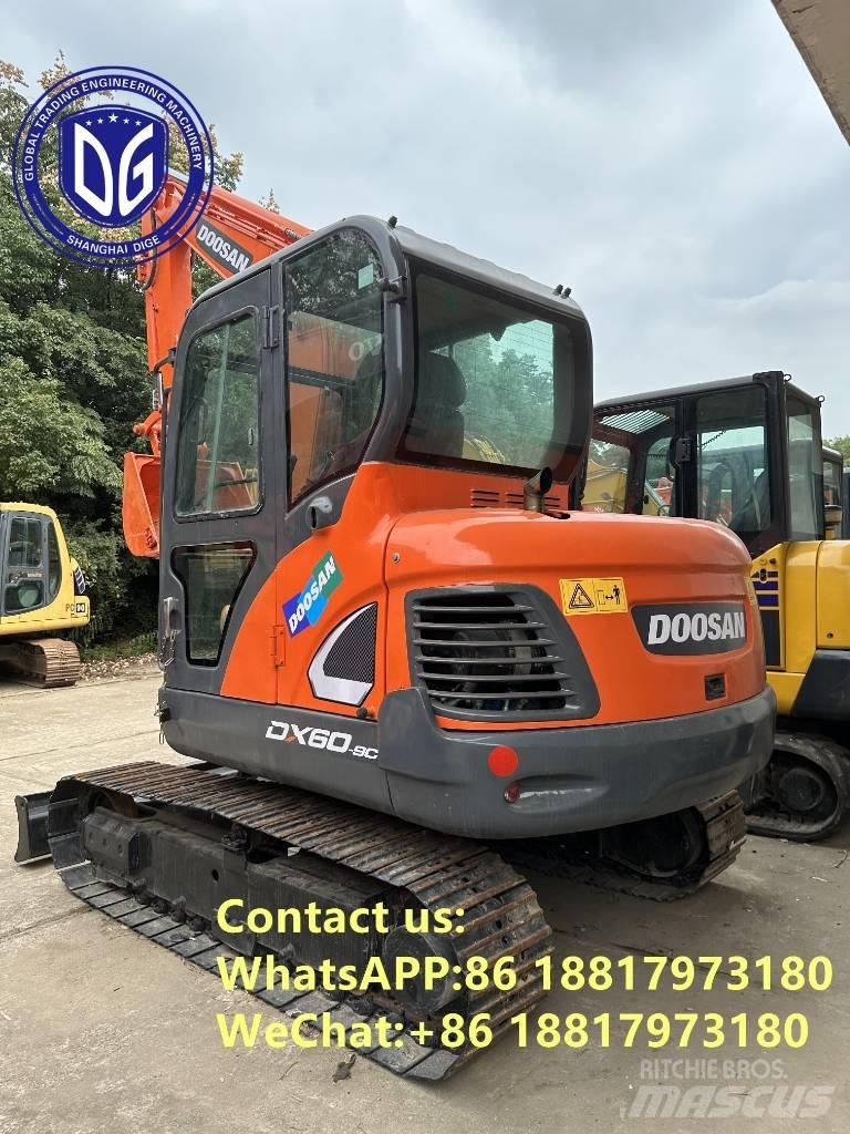 Doosan DX 60 대형 굴삭기 29톤 이상