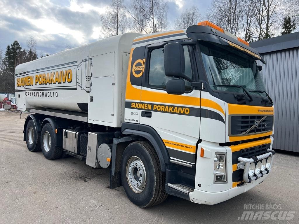 Volvo FM9 콤비/진공 트럭