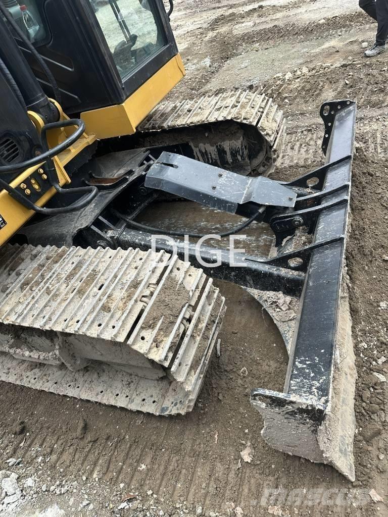 CAT 307.5 소형 굴삭기 7톤 미만