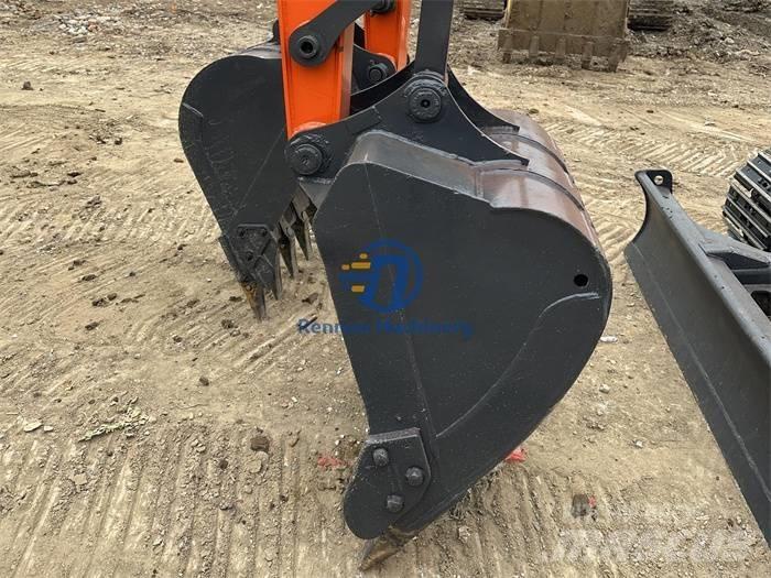 Doosan DX 80 소형 굴삭기 7톤 미만