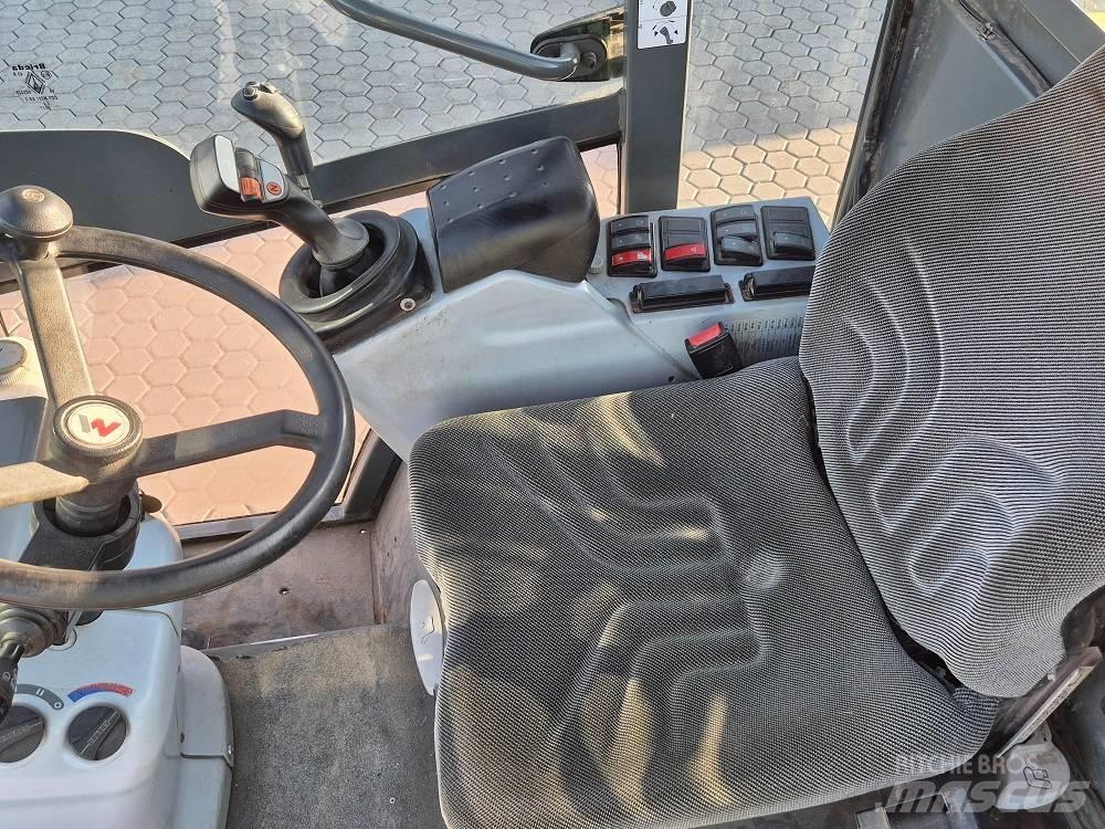 Kramer 350  휠로우더