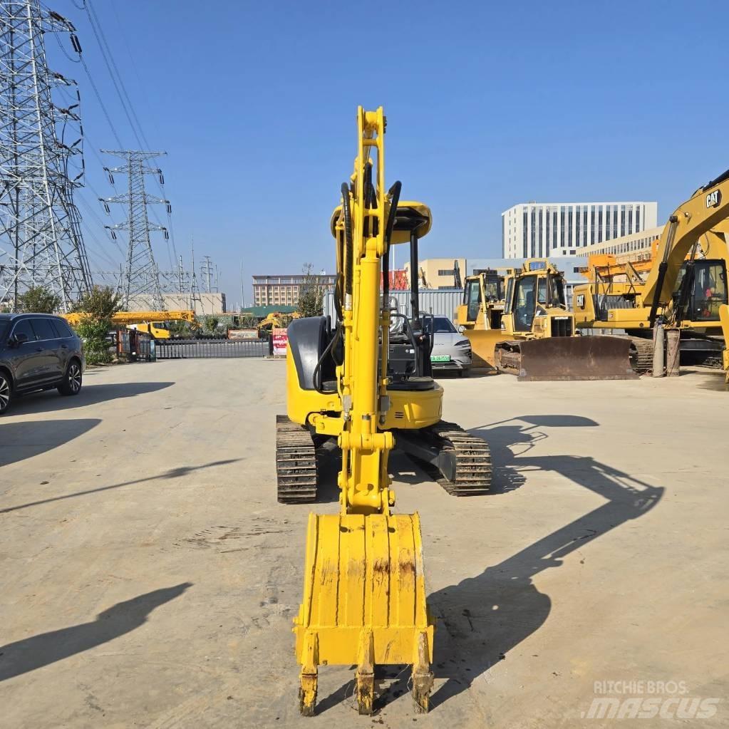 Komatsu PC 35 소형 굴삭기 7톤 미만