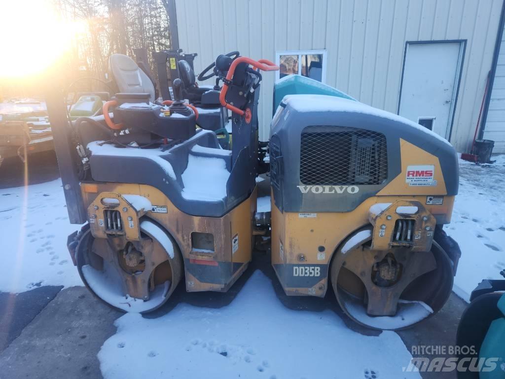 Volvo DD35B 트윈 드럼 롤러
