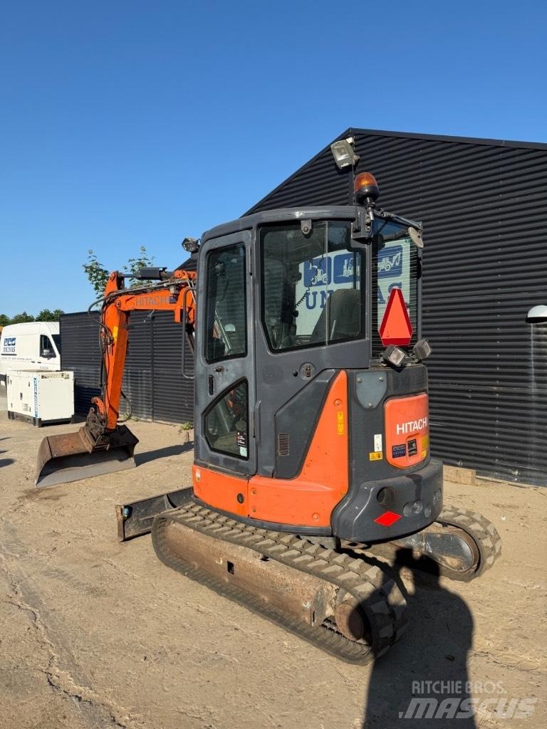Hitachi ZX 33 대형 굴삭기 29톤 이상