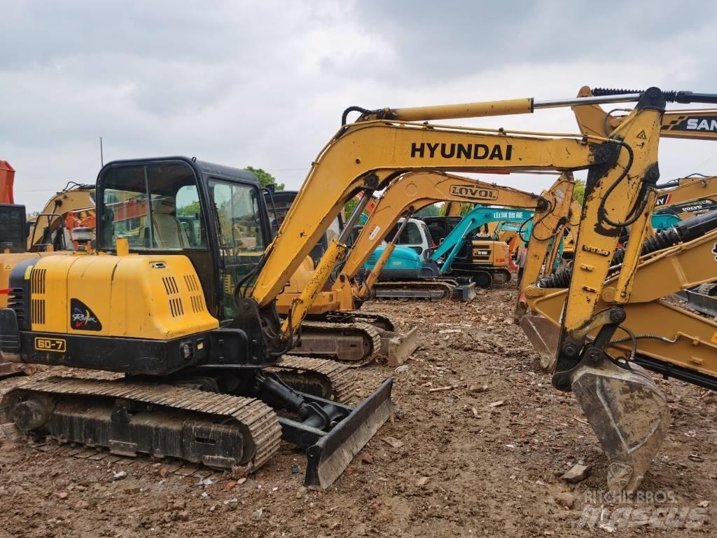 Hyundai R60 대형 굴삭기 29톤 이상