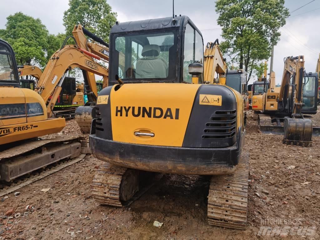 Hyundai R60 대형 굴삭기 29톤 이상