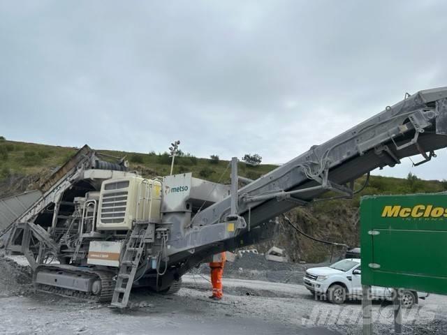 Metso LT 300 HP 이동식 분쇄기