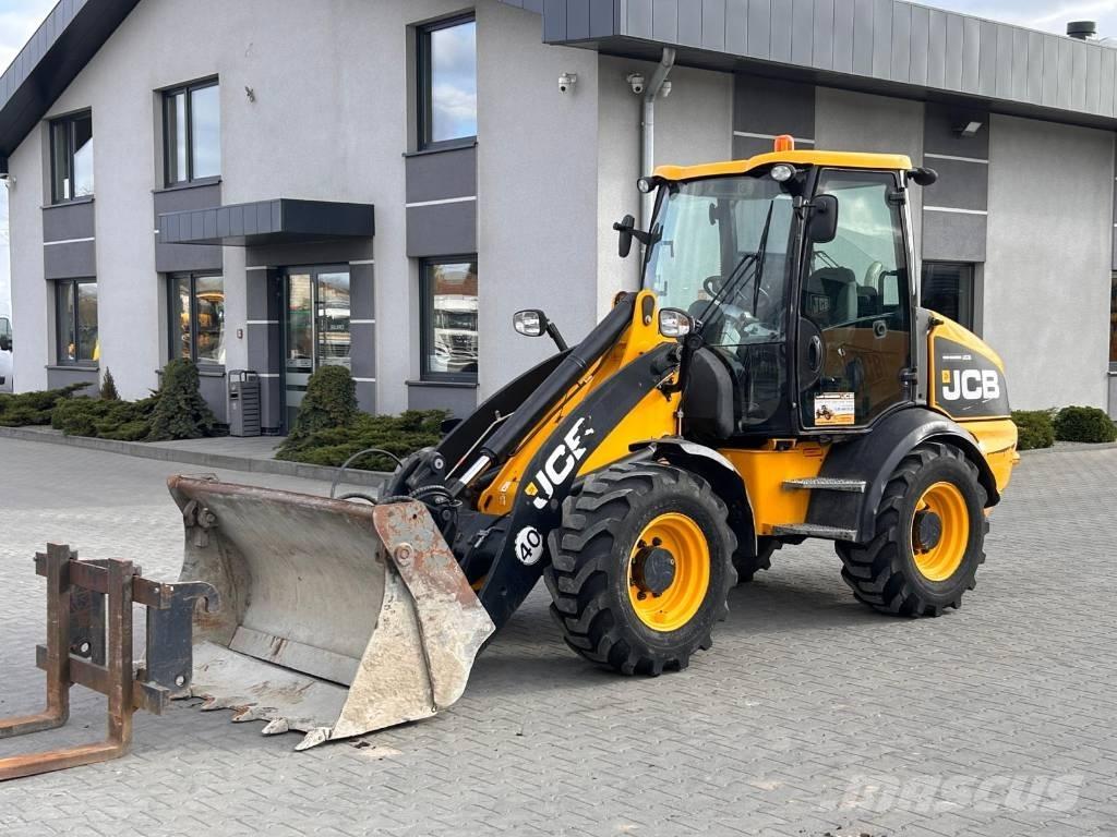 JCB 409 농업용 텔레 핸들러