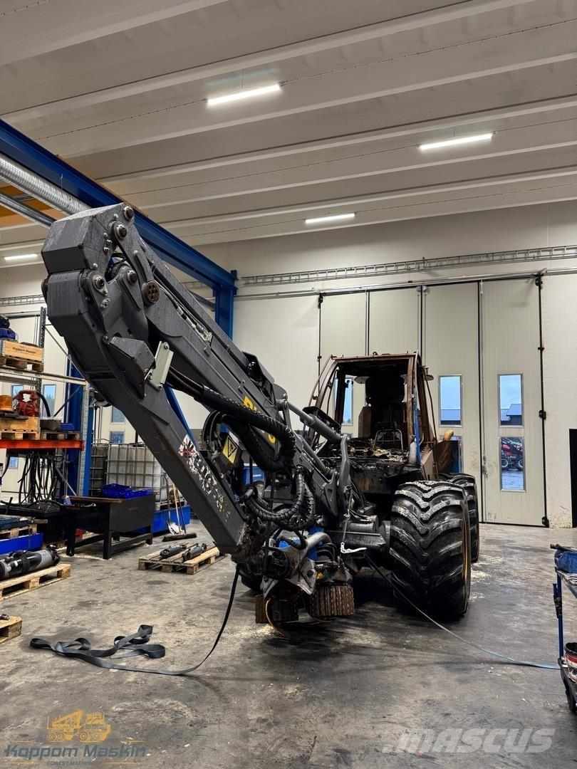 Rottne H8 원목 하베스터