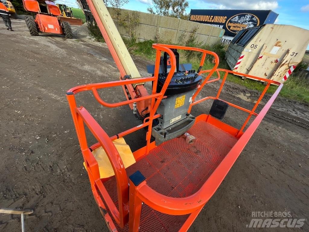 JLG 1500 SJ 견인식 전동이동 리프트