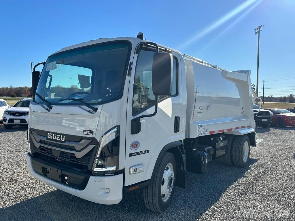 Isuzu NRR 폐기물 수거 트럭