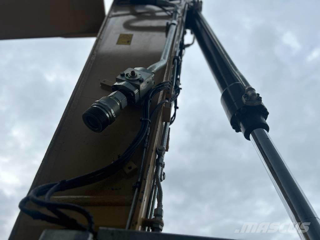 CAT M318F  휠 굴삭기