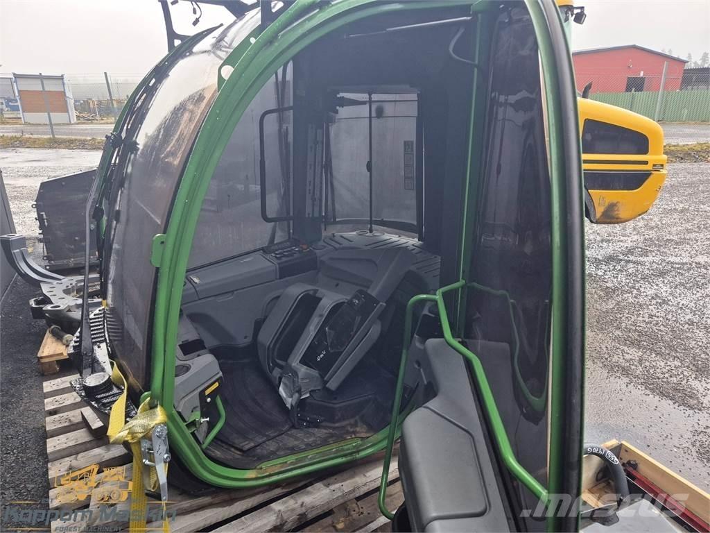 John Deere 1270G 캐빈 및 인테리어