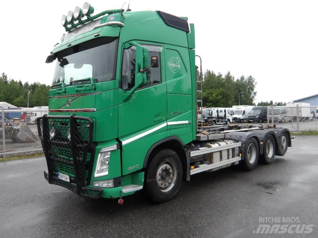 Volvo FH 540 8x4 훅 리프트 트럭