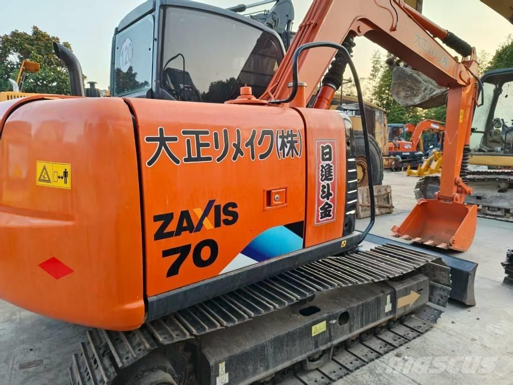 Hitachi ZX 70 중형굴삭기 7톤-28톤