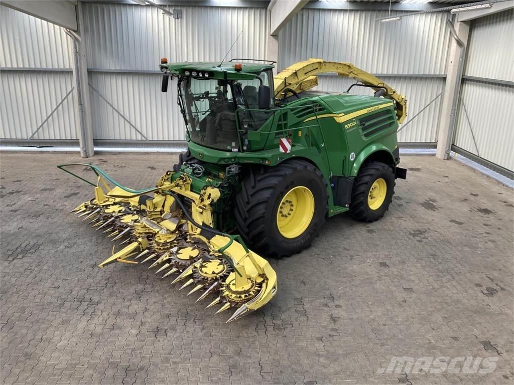 John Deere 8300 자동 초지기계