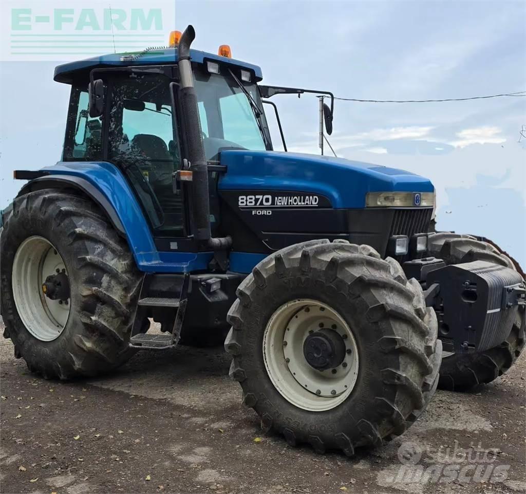New Holland 8870 트랙터