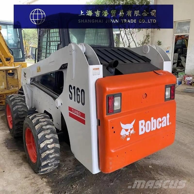 Bobcat s 160  스키드로더