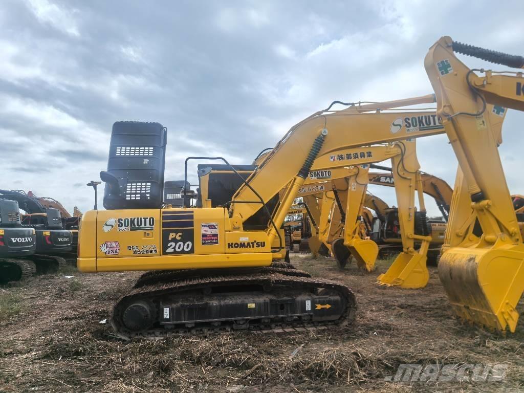 Komatsu PC 200-8 중형굴삭기 7톤-28톤