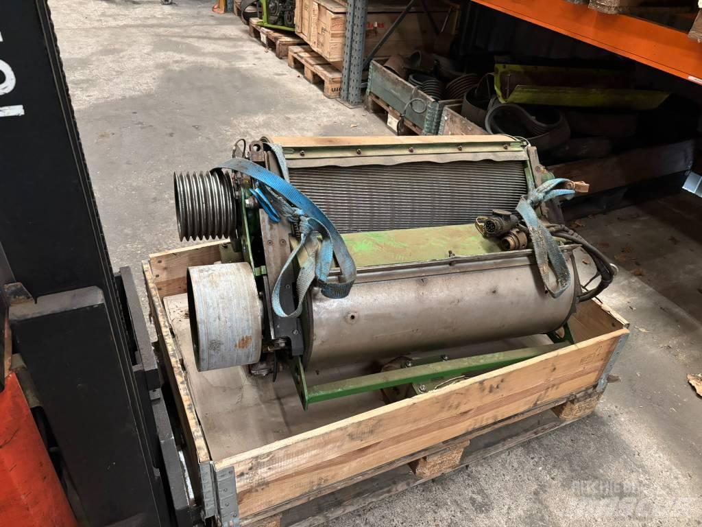 Krone BIG X 780 자동 초지기계