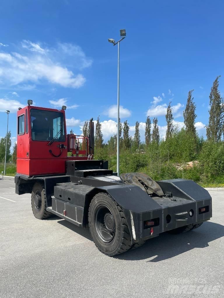 Kalmar TRX252 터미널 트랙터
