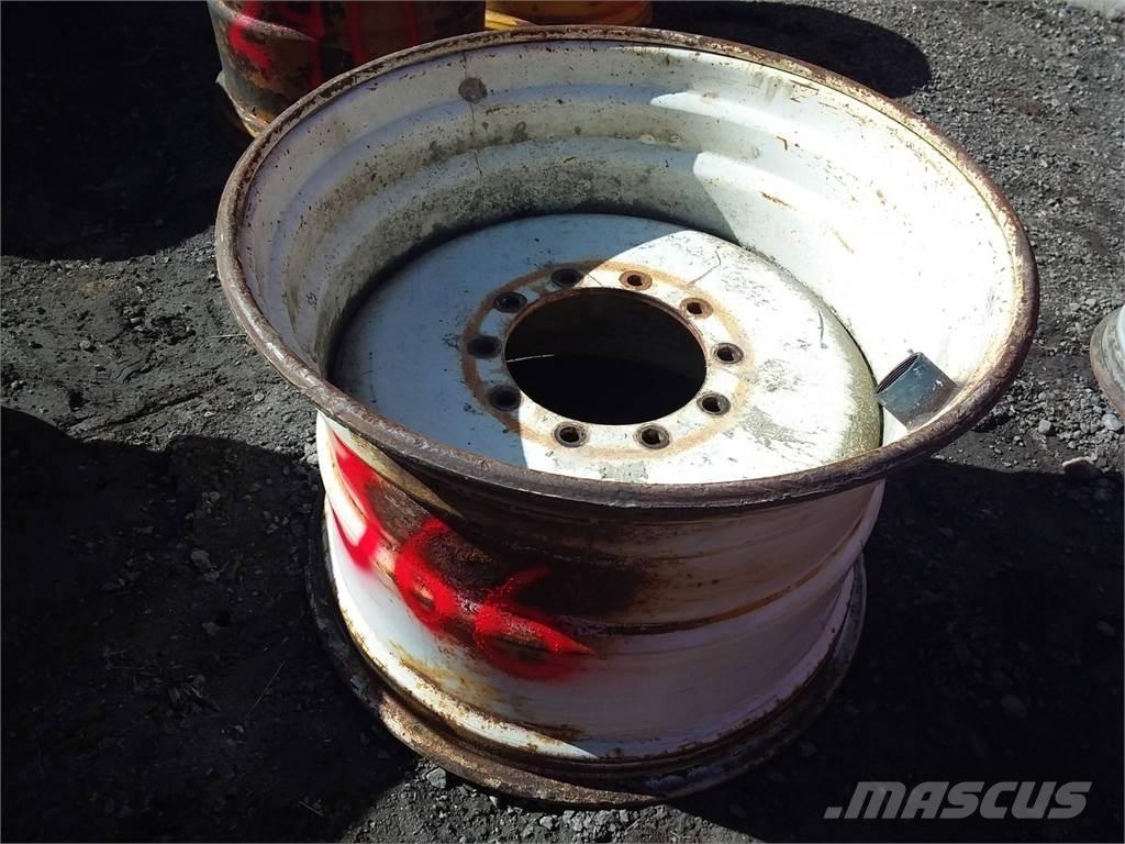 Skogsjan 695 24x34 타이어, 휠 및 림