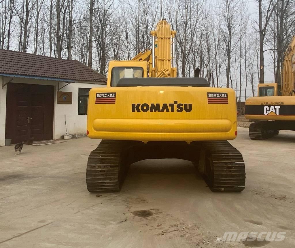 Komatsu PC 220-8 대형 굴삭기 29톤 이상