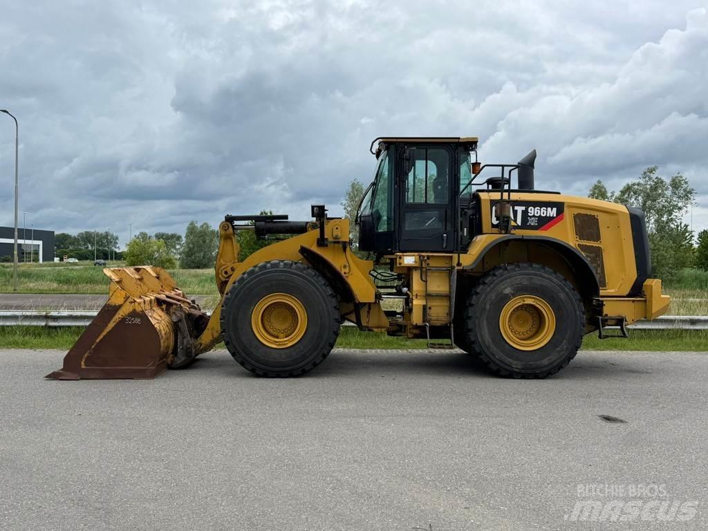 CAT 966M XE  휠로우더