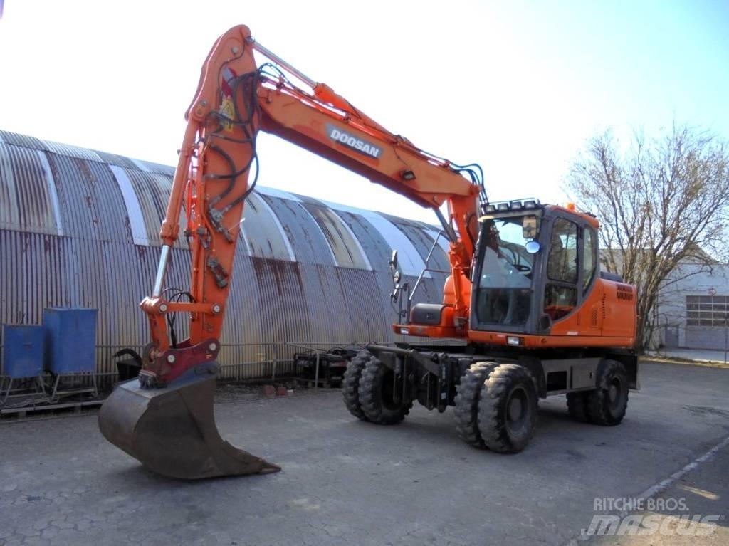 Doosan DX 160 W  휠 굴삭기