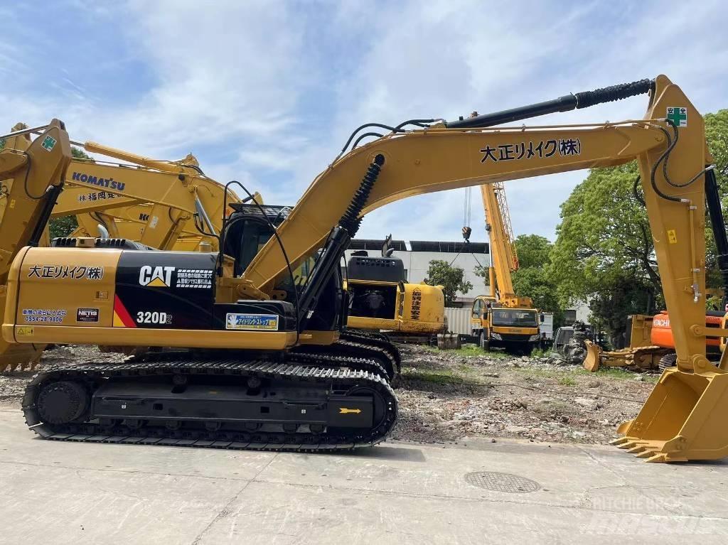 CAT 320 D2 대형 굴삭기 29톤 이상