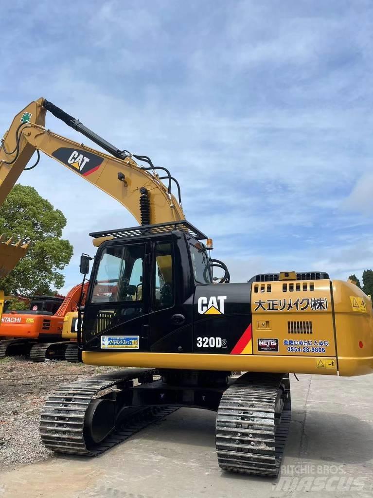 CAT 320 D2 대형 굴삭기 29톤 이상