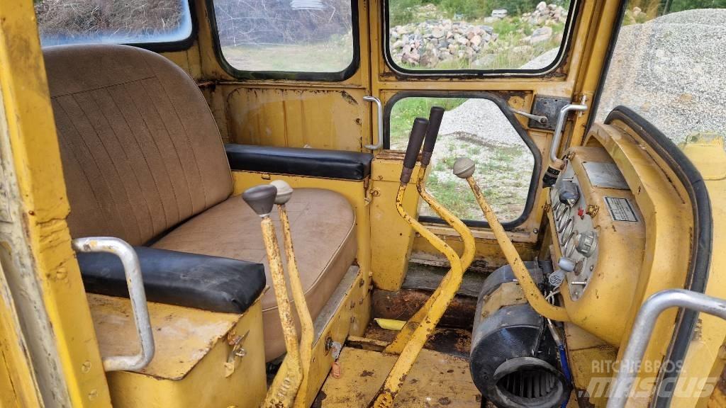 CAT D 4 D 크롤러 도저