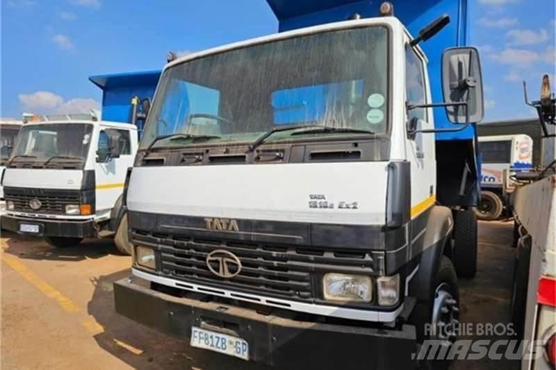 Tata LPK 기타 트럭