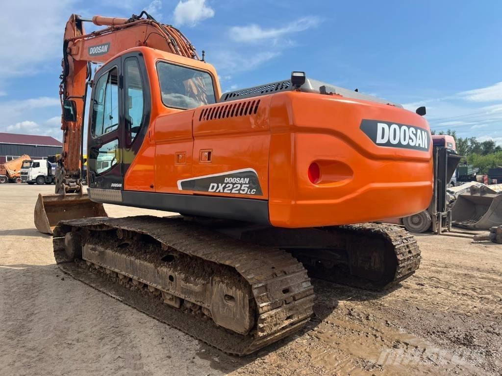 Doosan DX 225 LC 대형 굴삭기 29톤 이상