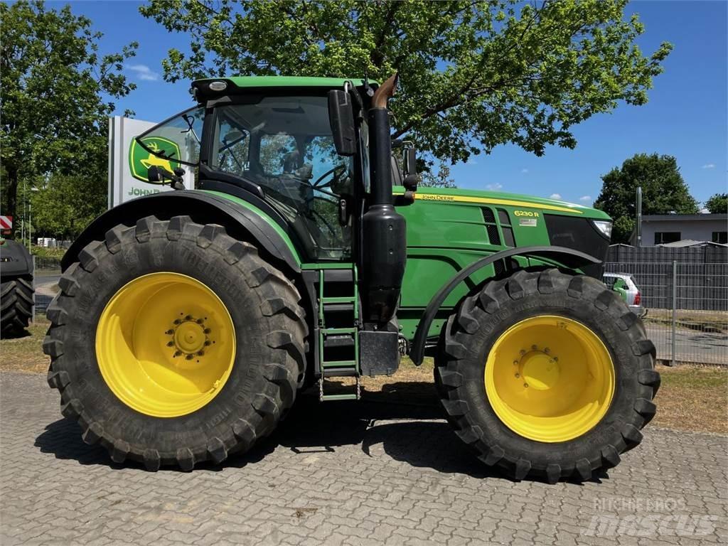 John Deere 6230R 트랙터