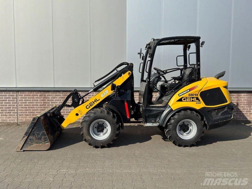 Gehl AL530  휠로우더