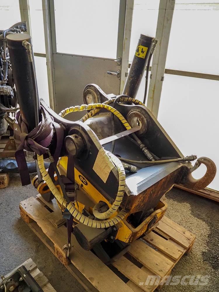 Engcon EC30 로테이터