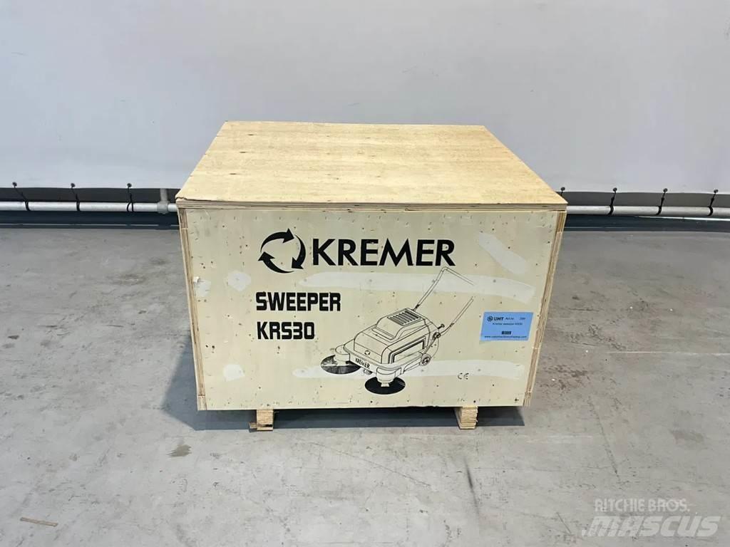 Kremer KS30 도로 청소차