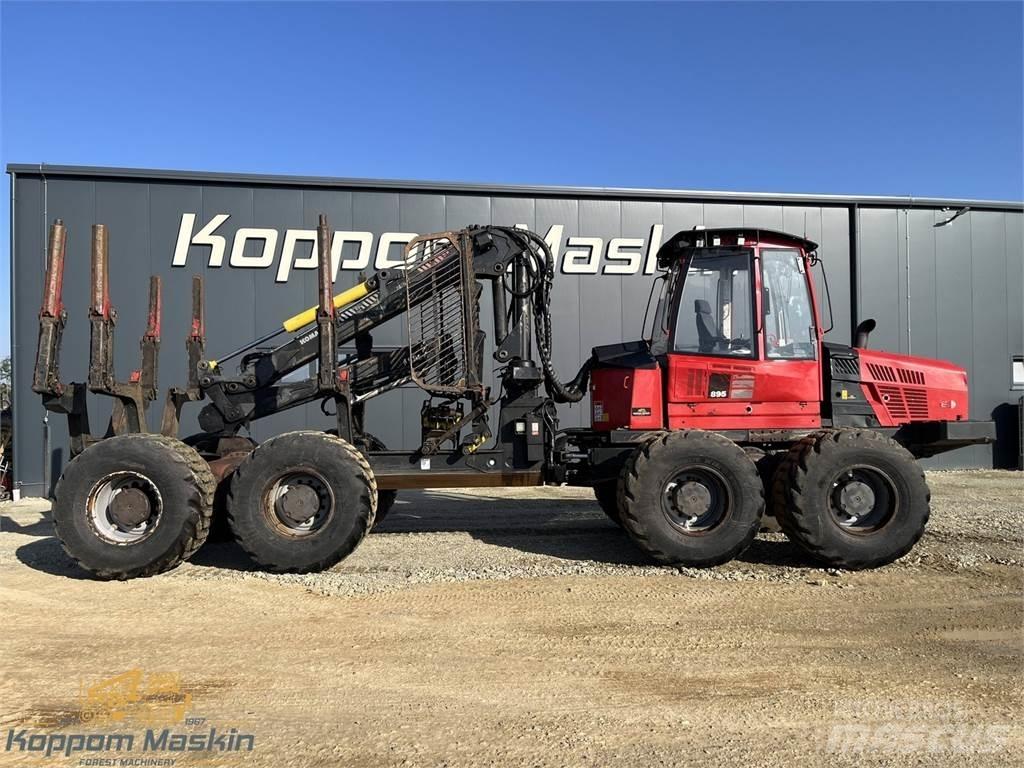 Komatsu 895 원목 포워더